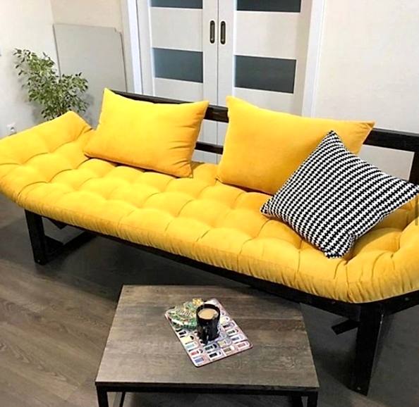instagram sofa